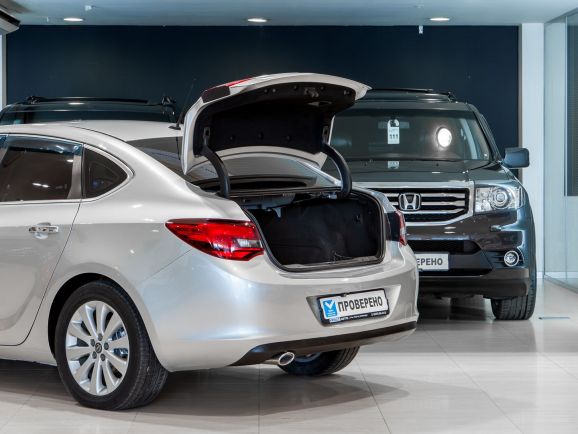 Opel Astra, АТ, 2013 фото 1