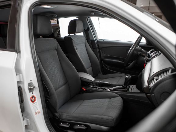 BMW 1 серия, АТ, 2010 фото 12