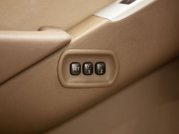 Nissan Pathfinder, АТ, 2008 фото 13