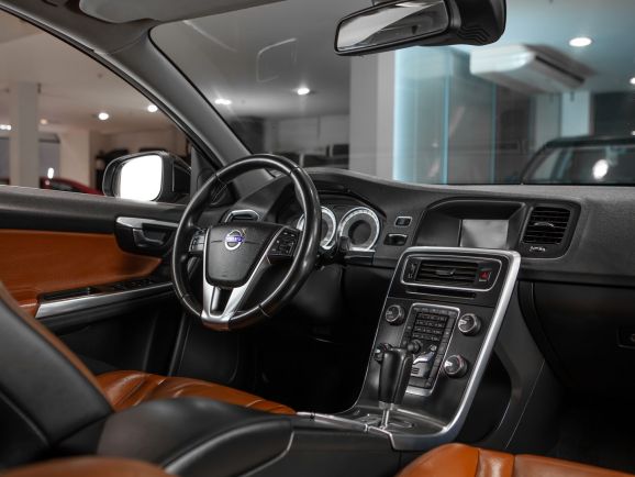 Volvo S60, АТ, 2011 фото 7