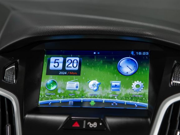Ford Focus, Робот, 2013 фото 13