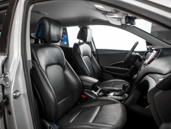 Hyundai Santa Fe, АТ, 2015 фото 19
