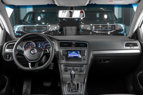 Volkswagen Golf, Робот, 2013 фото 9