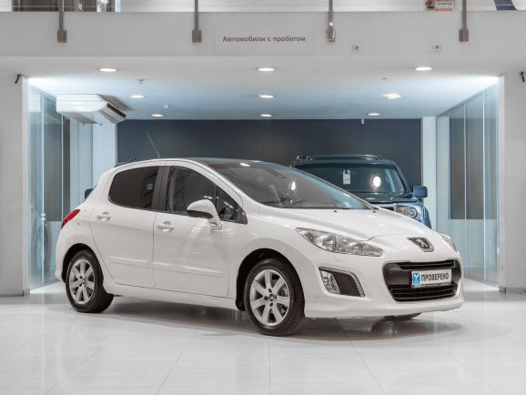 Peugeot 308, АТ, 2012 фото 5