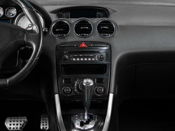 Peugeot 308, АТ, 2012 фото 11
