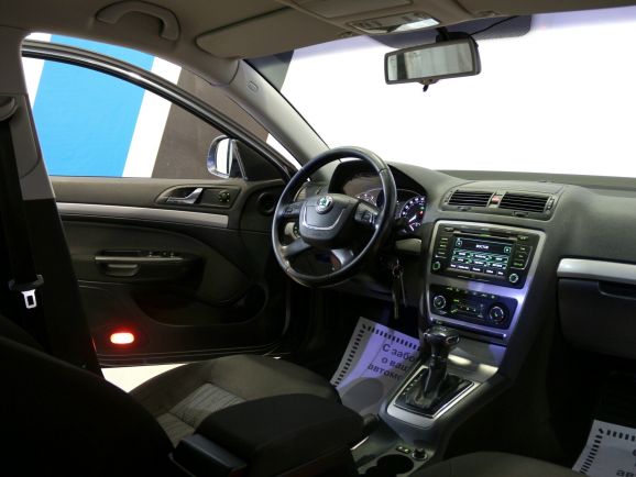 Skoda Octavia, 1.4 л, Робот, 2011 фото 7