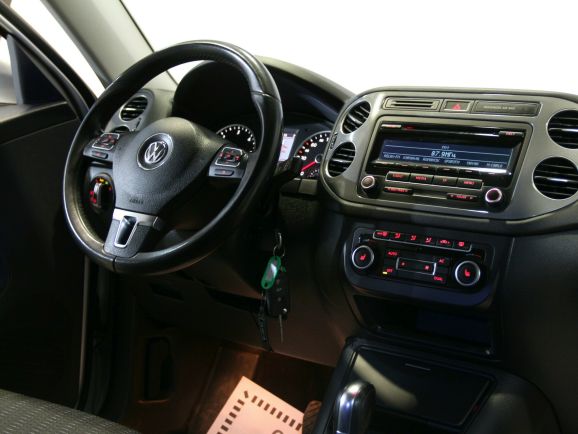 Volkswagen Tiguan, 2.0 л, АТ, 2013 фото 2