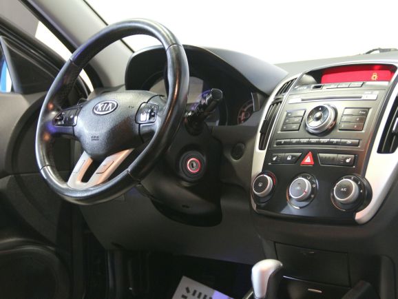 Kia Ceed Prestige, 1.6 л, АТ, 2012 фото 7