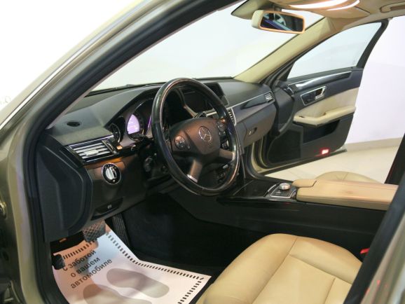 Mercedes-Benz E-Класс, 3.5 л, АТ, 2010 фото 11