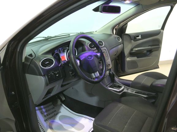 Ford Focus Ghia, 2.0 л, АТ, 2011 фото 7
