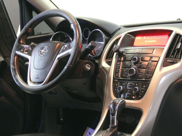Opel Astra, 1.4 л, АТ, 2011 фото 7