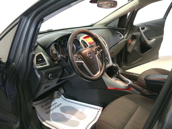 Opel Astra, 1.4 л, АТ, 2011 фото 8