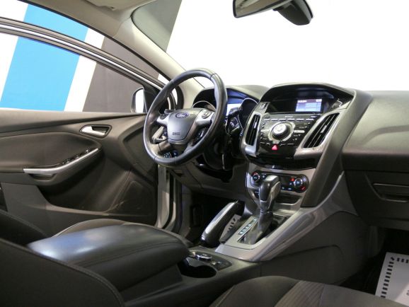Ford Focus Titanium, 2.0 л, Робот, 2014 фото 7