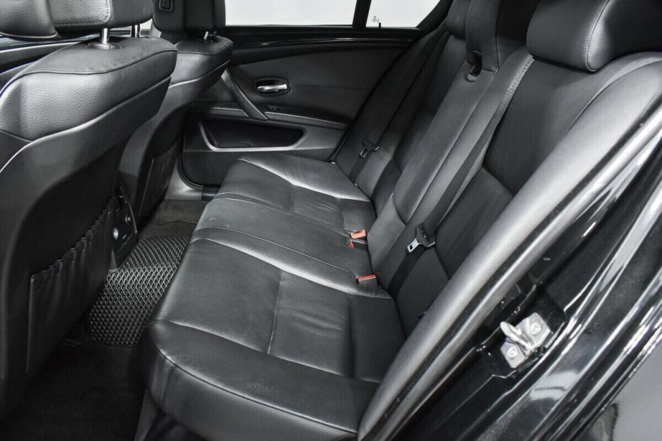 BMW 5 серии, 3.0 л, АТ, 2009 фото 1