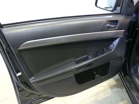 Mitsubishi Lancer, 1.5 л, АТ, 2010 фото 1