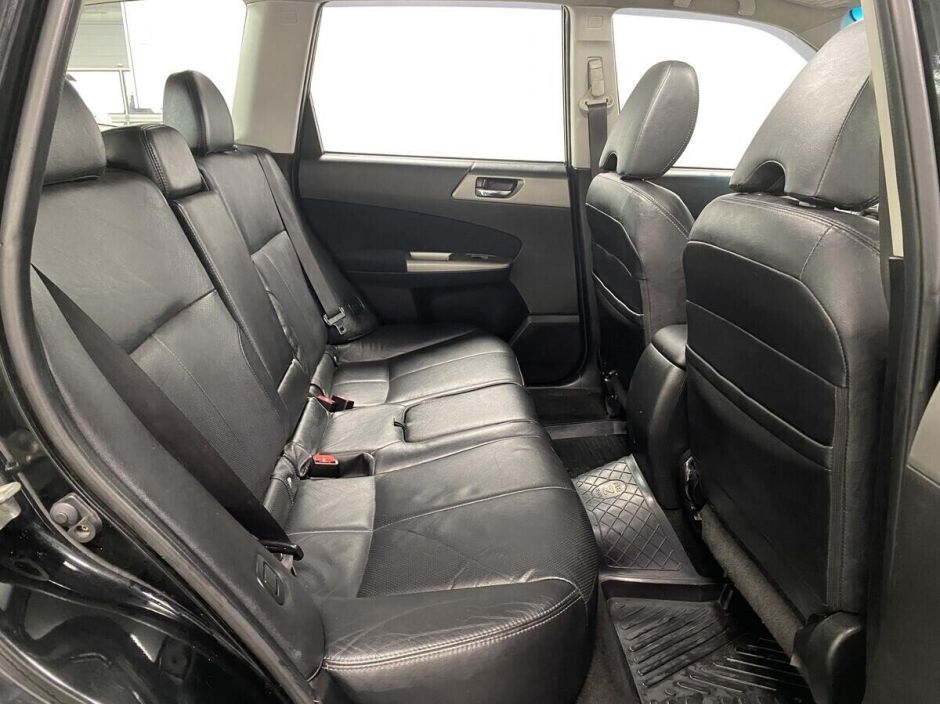 Subaru Forester, 2.0 л, АТ, 2011 фото 1