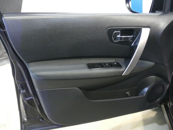 Nissan Qashqai SE, 2.0 л, Вариатор, 2013 фото 1