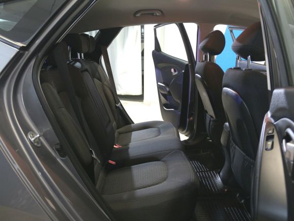Hyundai ix35 Start, 2.0 л, МТ, 2011 фото 2