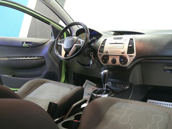 Hyundai i20 Style, 1.4 л, АТ, 2010 фото 7