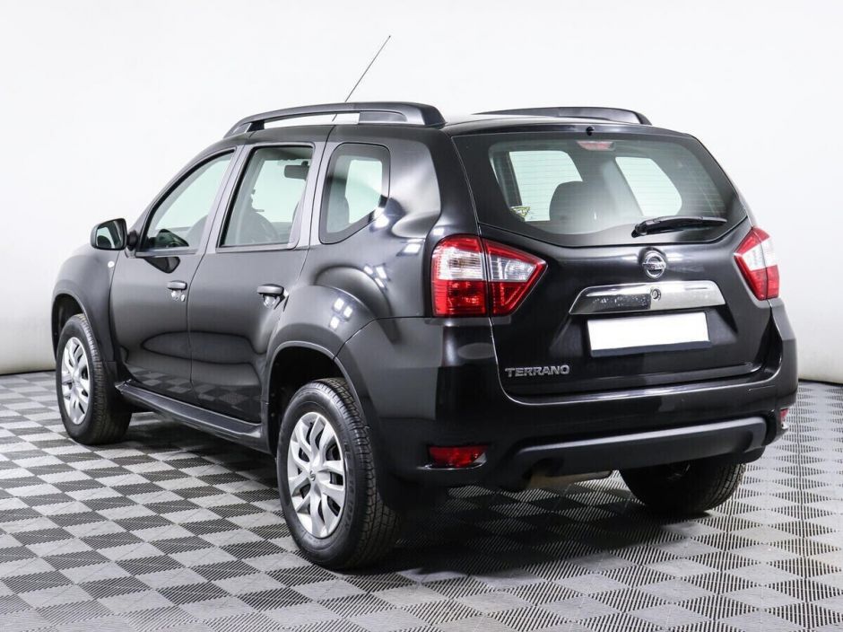 Nissan Terrano, 2.0 л, АТ, 2015 фото 6