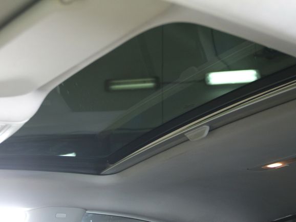 Volkswagen Passat CC Sport, 1.8 л, Робот, 2009 фото 2