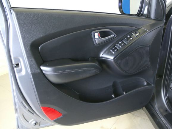 Hyundai ix35, 2.0 л, АТ, 2014 фото 1