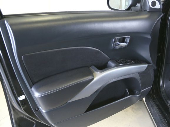 Citroen C-Crosser Confort, 2.4 л, Вариатор, 2012 фото 2