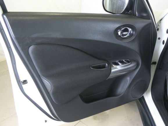Nissan Juke, 1.6 л, МТ, 2012 фото 2