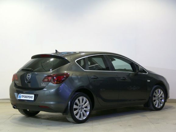 Opel Astra Cosmo, 1.6 л, АТ, 2010 фото 4