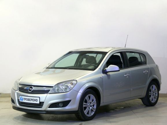 Opel Astra Cosmo, 1.8 л, АТ, 2010 фото 3