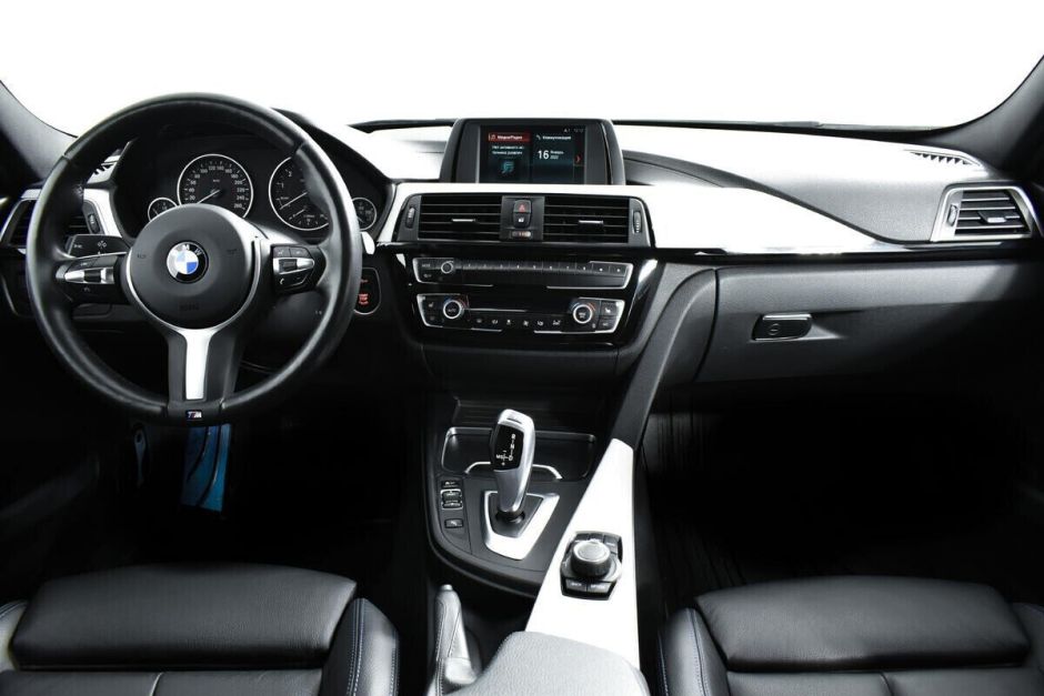 BMW 3 серии, 2.0 л, АТ, 2018 фото 8
