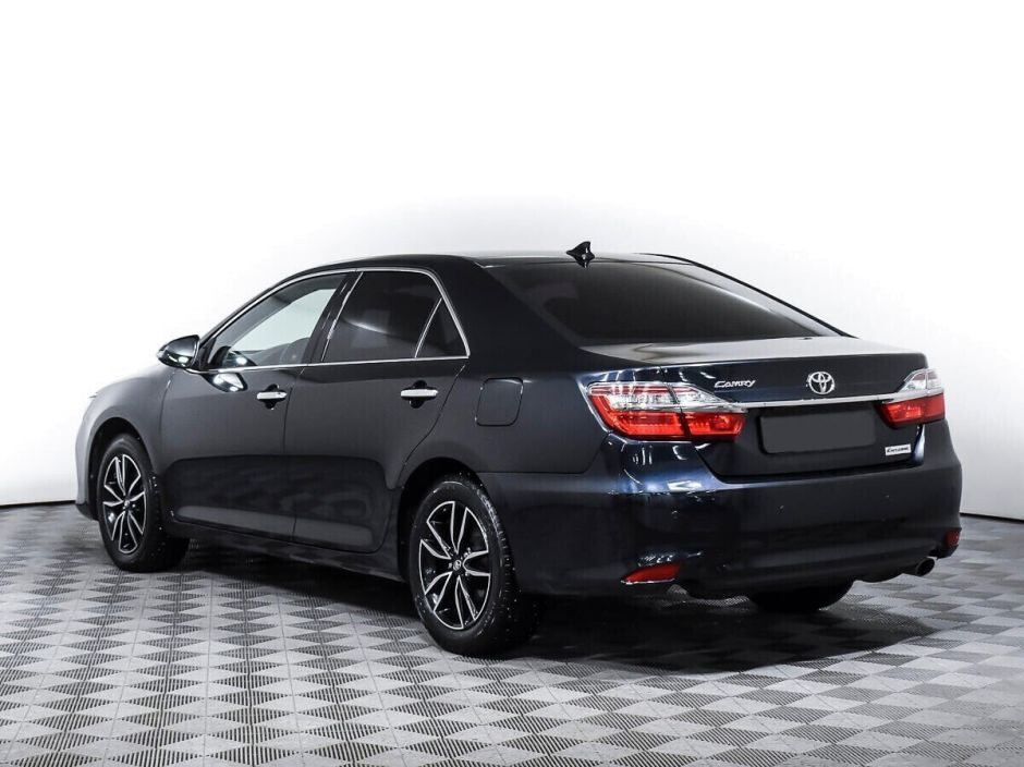 Toyota Camry, 2.5 л, АТ, 2018 фото 6