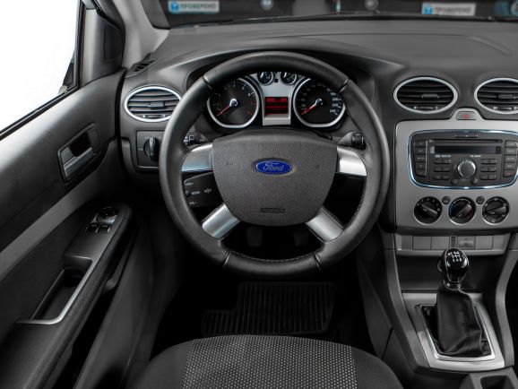 Ford Focus, МТ, 2011 фото 9