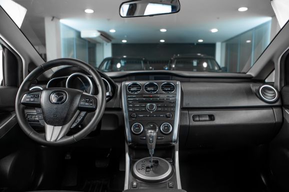 Mazda CX-7, АТ, 2011 фото 9