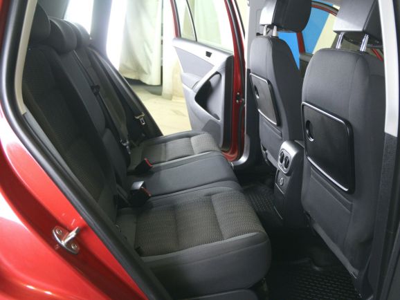 Volkswagen Tiguan Allstar, 1.4 л, Робот, 2012 фото 1
