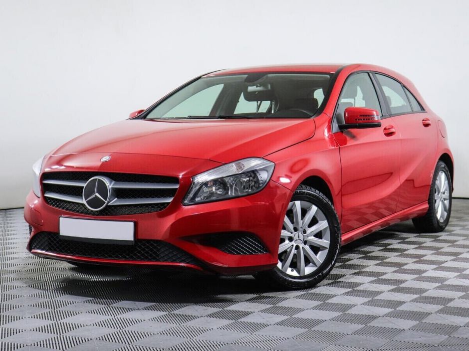 Mercedes-Benz A-Класс, 1.6 л, Робот, 2013 фото 3