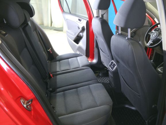 Volkswagen Golf, 1.6 л, Робот, 2012 фото 1
