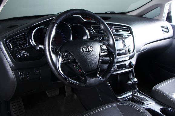 Kia Ceed, 1.6 л, АТ, 2015 фото 9