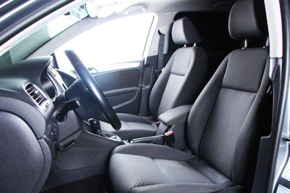 Volkswagen Golf, 1.6 л, Робот, 2012 фото 12