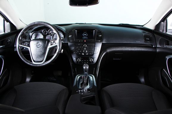 Opel Insignia, 2.0 л, АТ, 2012 фото 12