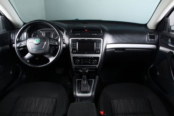 Skoda Octavia, 1.4 л, Робот, 2011 фото 11