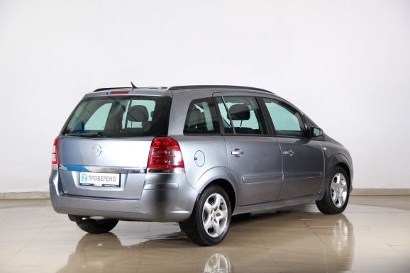 Opel Zafira, 1.8 л, Робот, 2011 фото 6