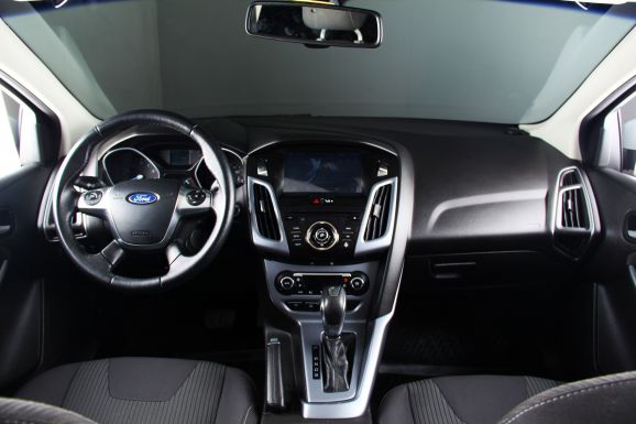 Ford Focus, 2.0 л, Робот, 2014 фото 10