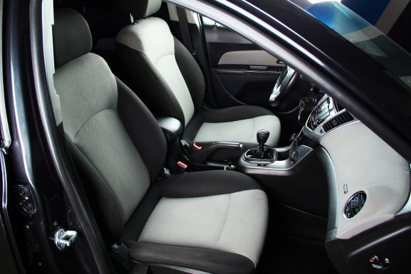 Chevrolet Cruze, 1.8 л, МТ, 2012 фото 2