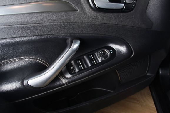 Ford Mondeo, 2.3 л, АТ, 2009 фото 7