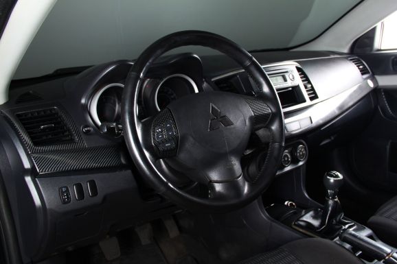 Mitsubishi Lancer, 1.8 л, МТ, 2012 фото 9