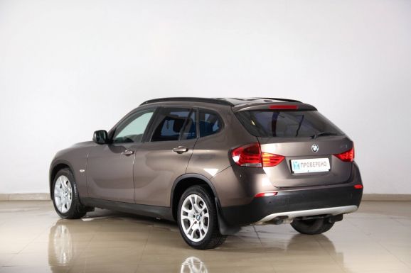 BMW X1, 2.0 л, АТ, 2011 фото 6
