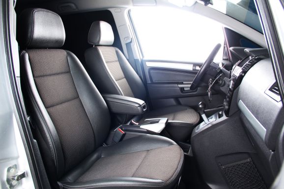 Opel Zafira, 1.8 л, Робот, 2011 фото 2