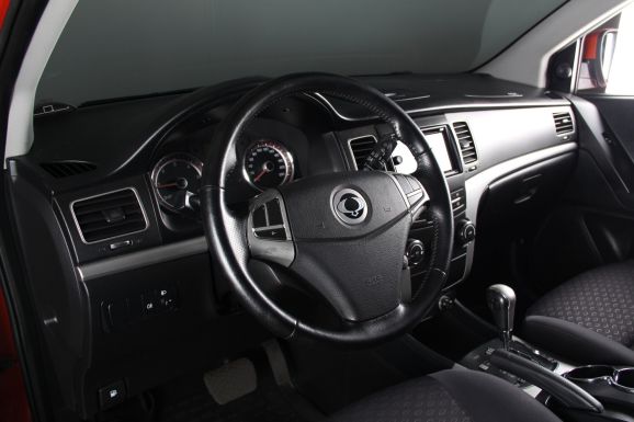 SsangYong Actyon, 2.0 л, АТ, 2011 фото 9