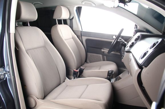 Volkswagen Golf Plus, 1.6 л, Робот, 2011 фото 2